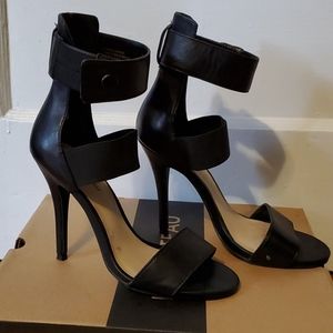 Ladies heels